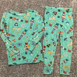 Kids posh peanut mint green Nutcracker print Pajama Set -3t
